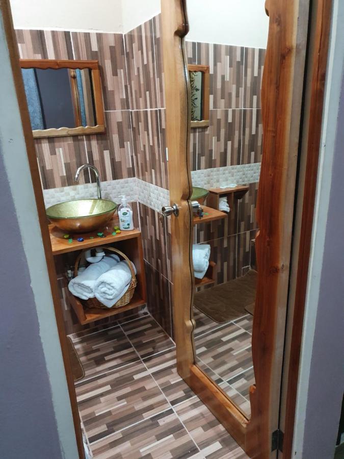 Mesmerize Guest House Порт-Антоніо Екстер'єр фото